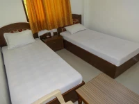Rainbow Guest House 2*