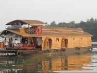 Backwaters Houseboat