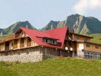 Gudauri Hut Hotel 3*