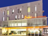 J Hotel - Bandara Soekarno Hatta 3*