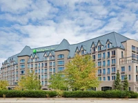 Holiday Inn Hotel and Suites North Vancouver 3*