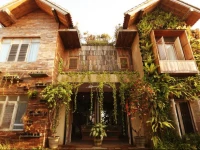 Brown Feather Hotel 1*