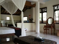 Bali Putra Villa 2*