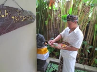 Tri Sandhya Villa 1*