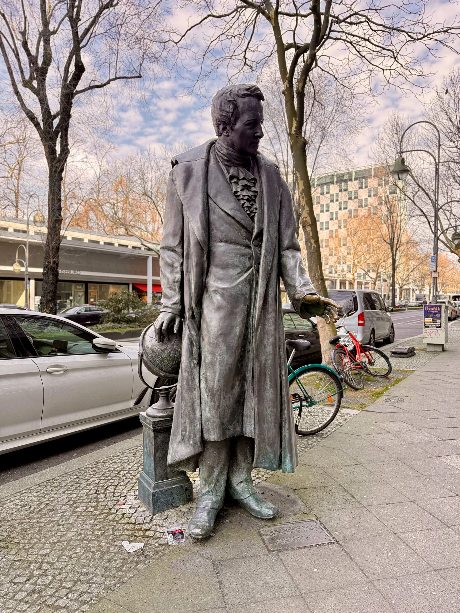 Статуя Александра фон Гумбольдта