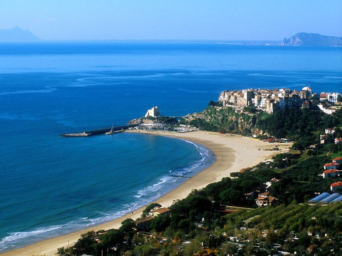 Ривьера-ди-Улиссе, Италия